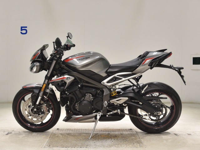 Triumph STREET TRIPLE RS