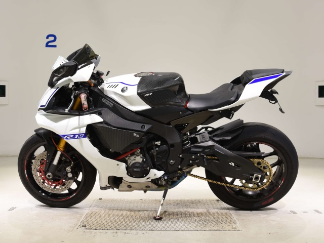Yamaha YZF-R1