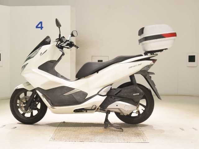 Honda PCX125-3