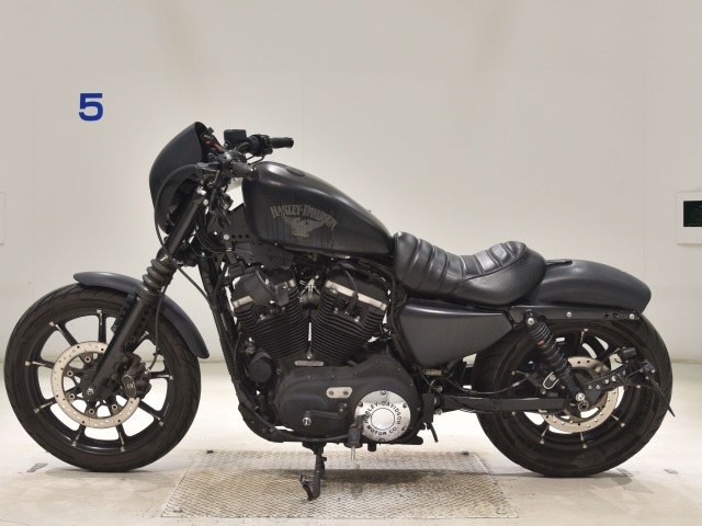 Harley-Davidson Iron 883 XL883N