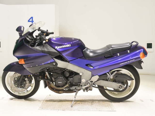 Kawasaki ZZR1100