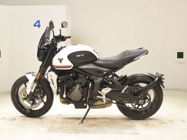 Triumph TRIDENT 660