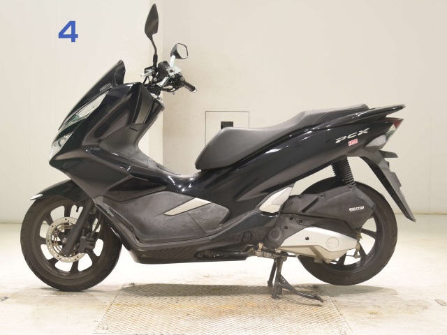 Honda PCX125-3