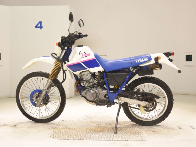 Yamaha SEROW 225-2