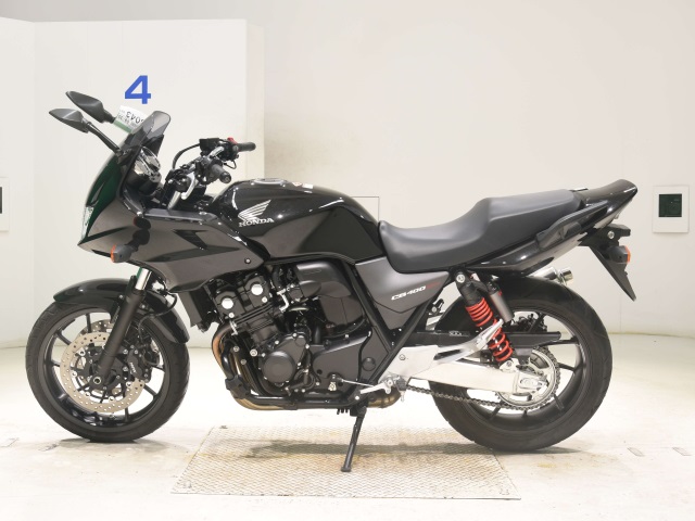 Honda CB400SFV-4 BOLDORABS