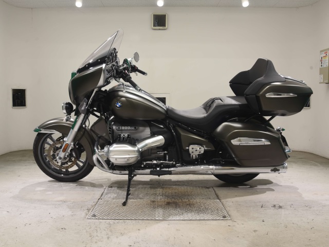 BMW R18TC