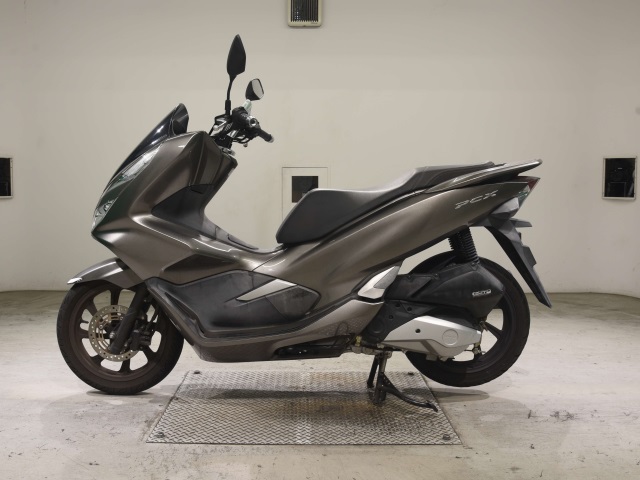 Honda PCX125-3