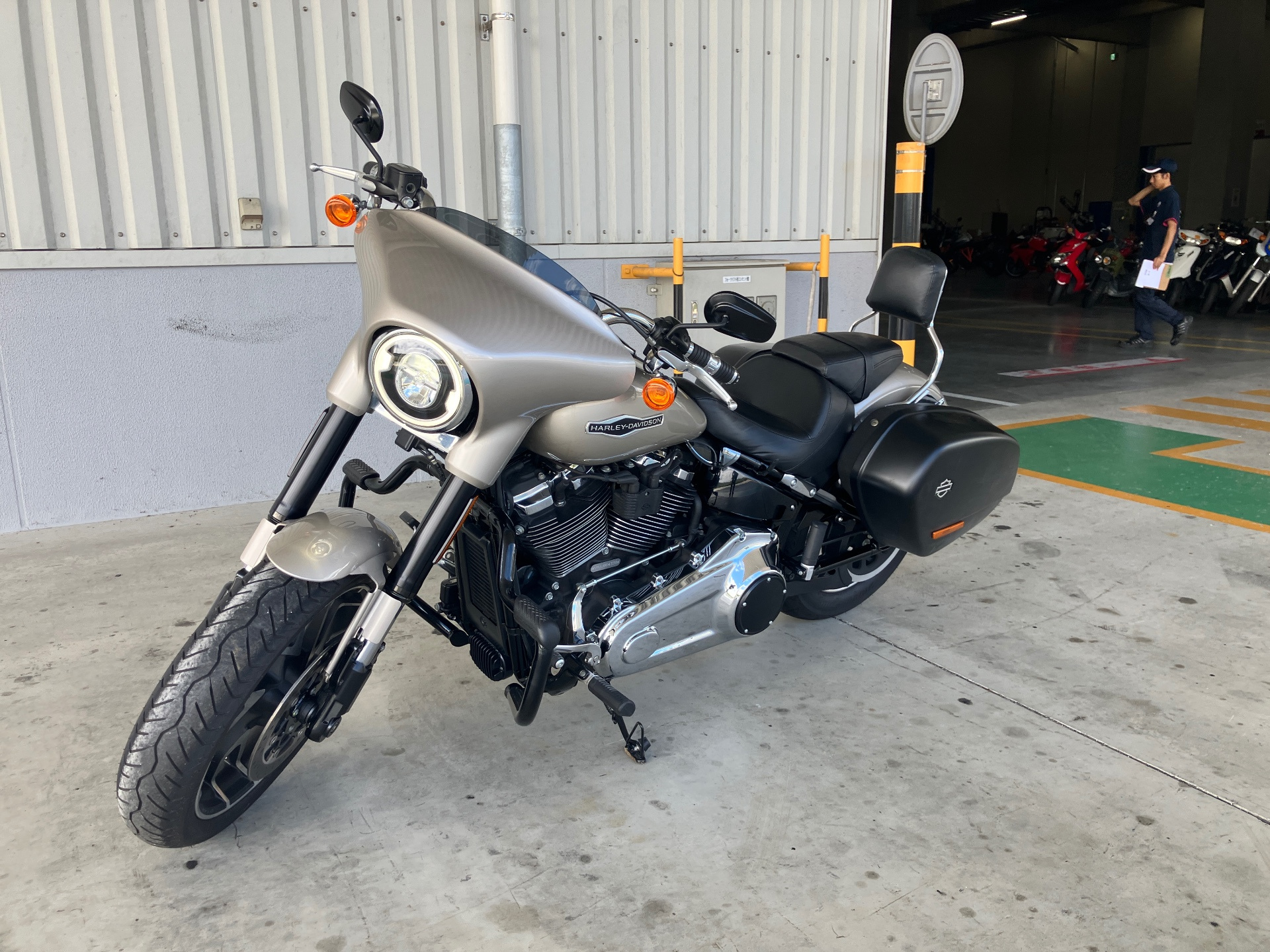 Harley-Davidson Sport Glide FLSB