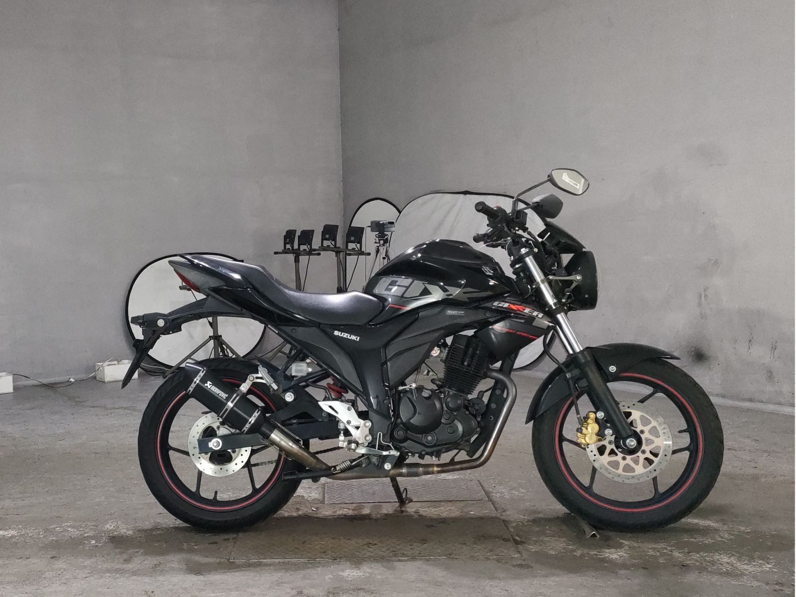 Suzuki GIXXER-150