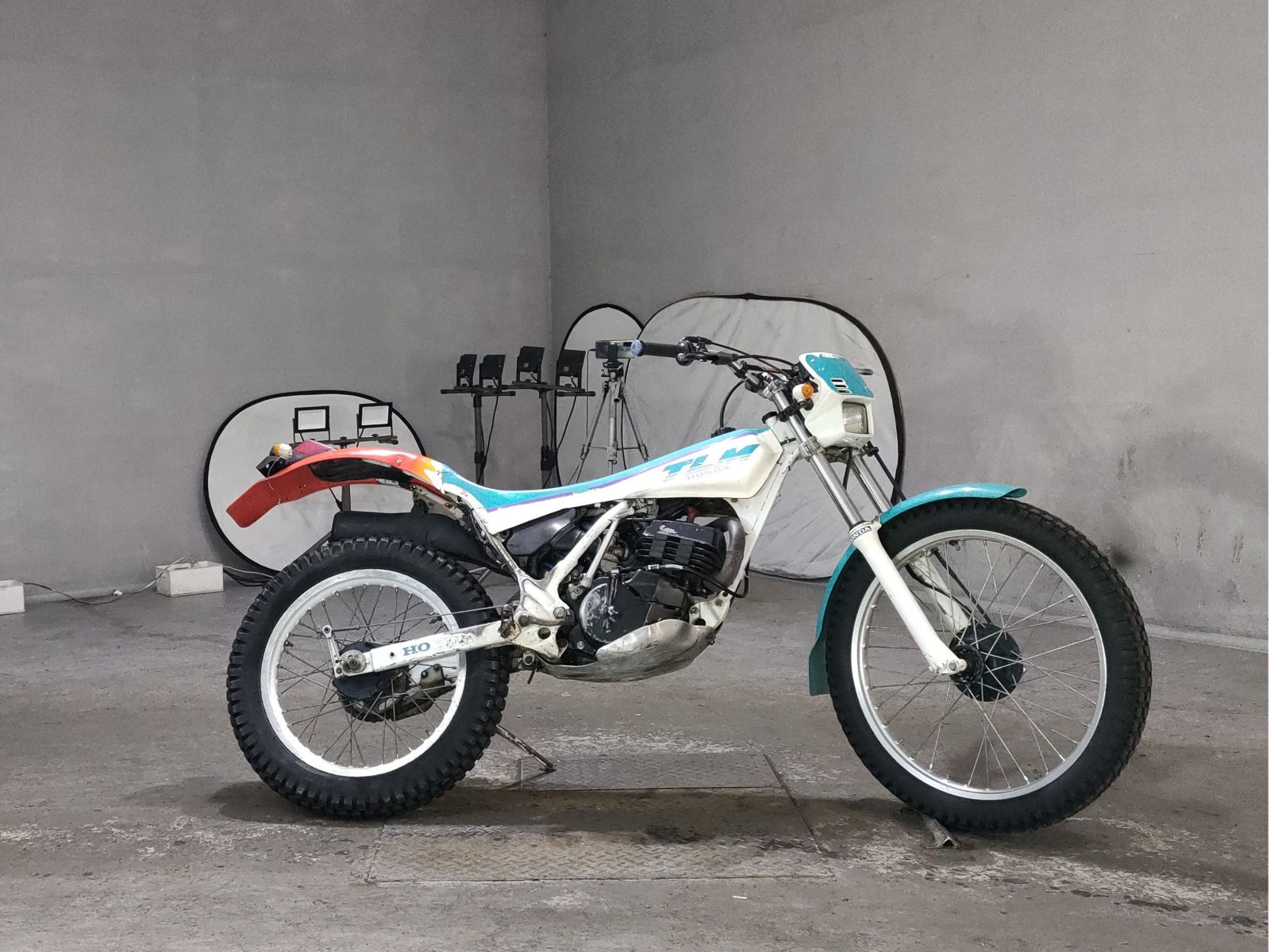 Honda TLM200R