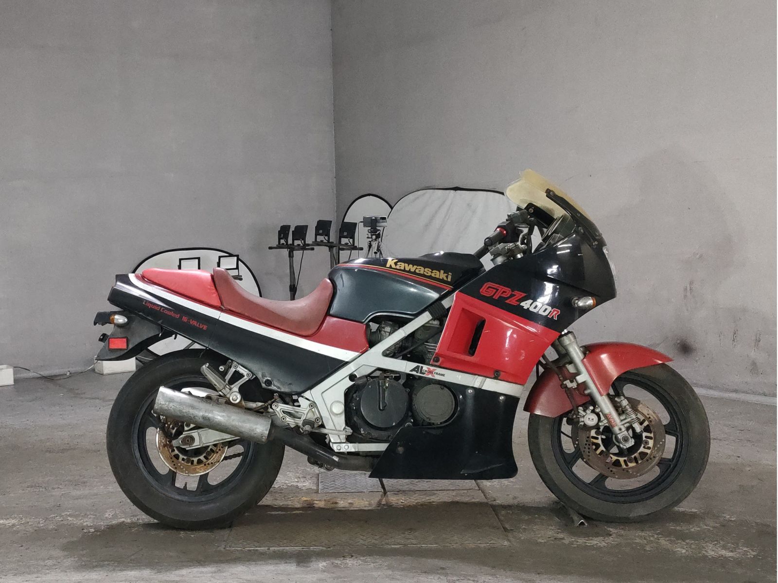 Kawasaki GPZ400R