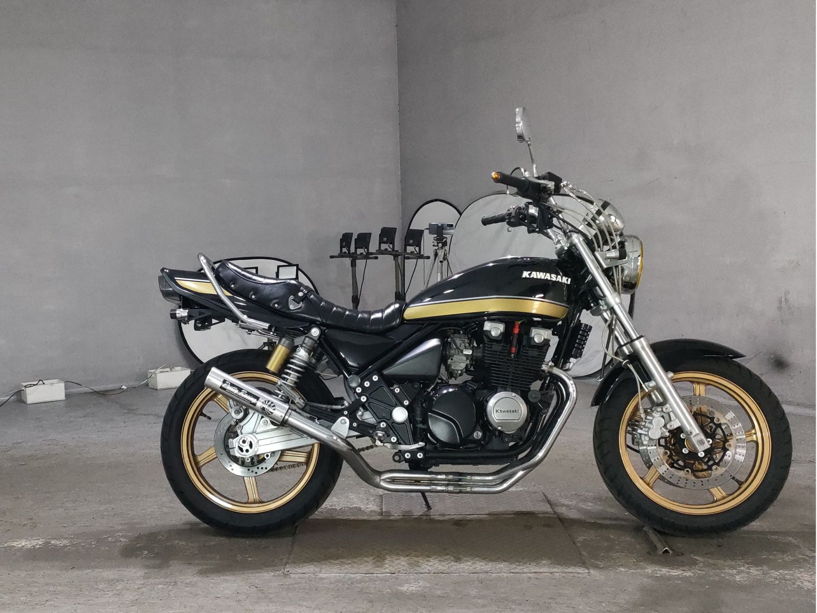 Kawasaki ZEPHYR400K
