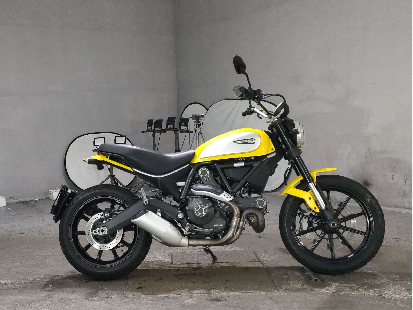 Ducati SCRAMBLER ICON