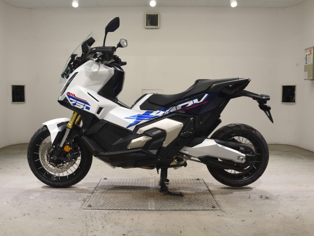 Honda X-ADV750-2