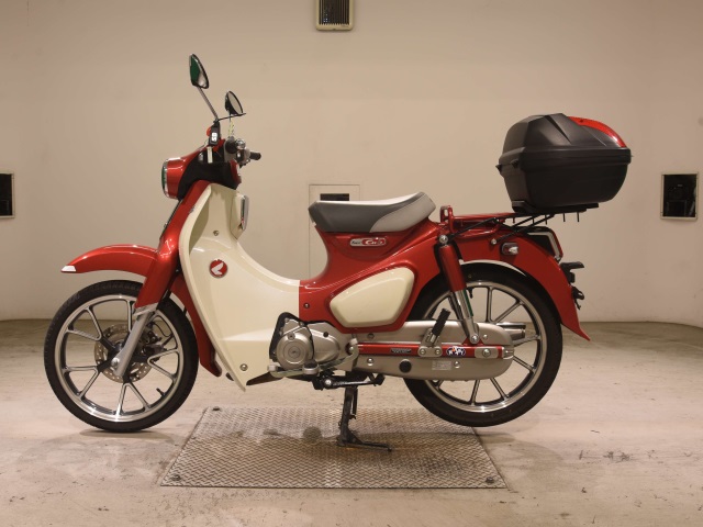 Honda C125-2