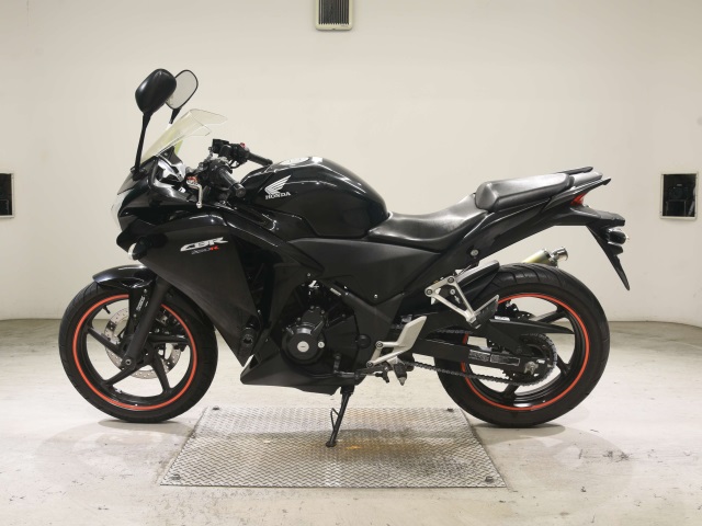 Honda CBR250R ABS