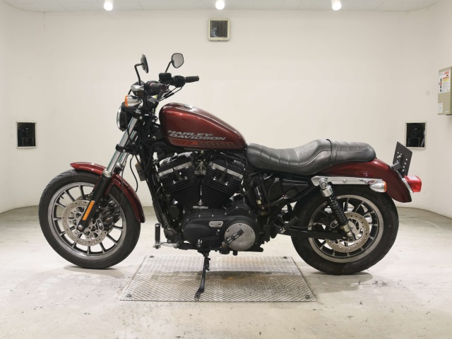 Harley-Davidson Sportster 883 Roadster XL883R