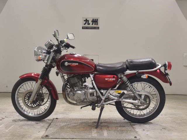 Suzuki ST250E