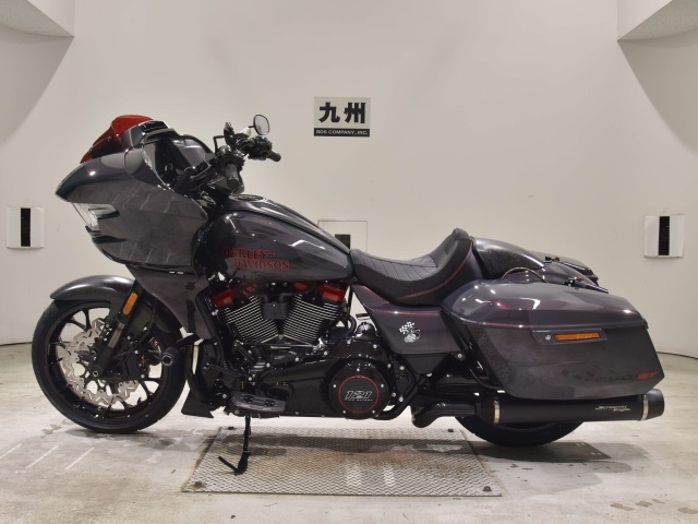 Harley-Davidson CVO Road Glide ST FLTRXSTSE1980