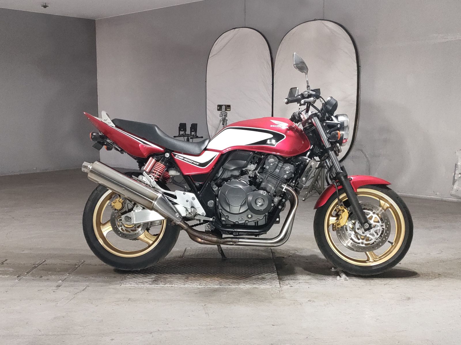 Honda CB400SFV-4