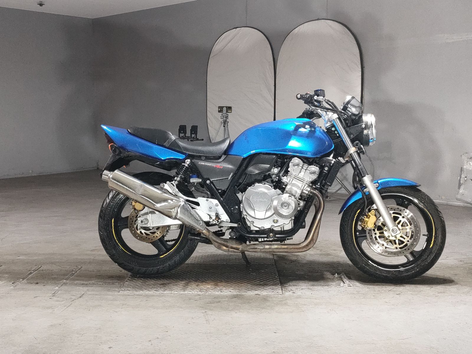 Honda CB400SF TRAINING CAR