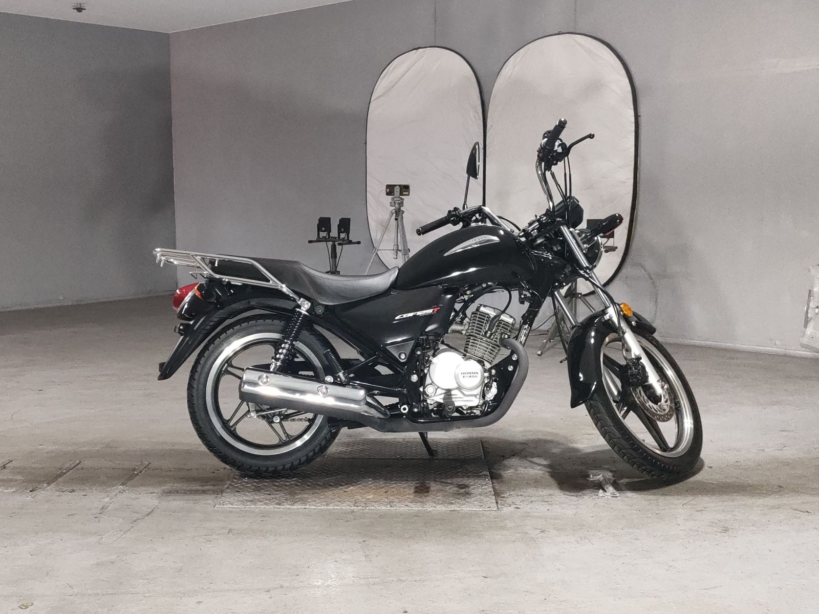 Honda CBF125T