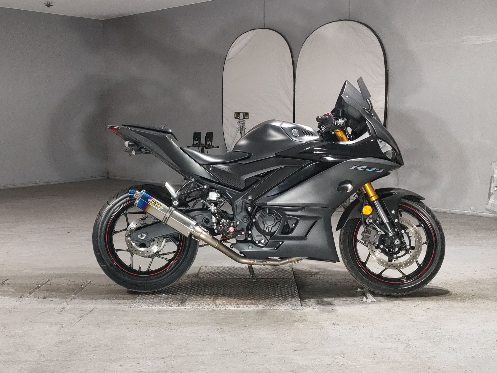 Yamaha YZF-R25
