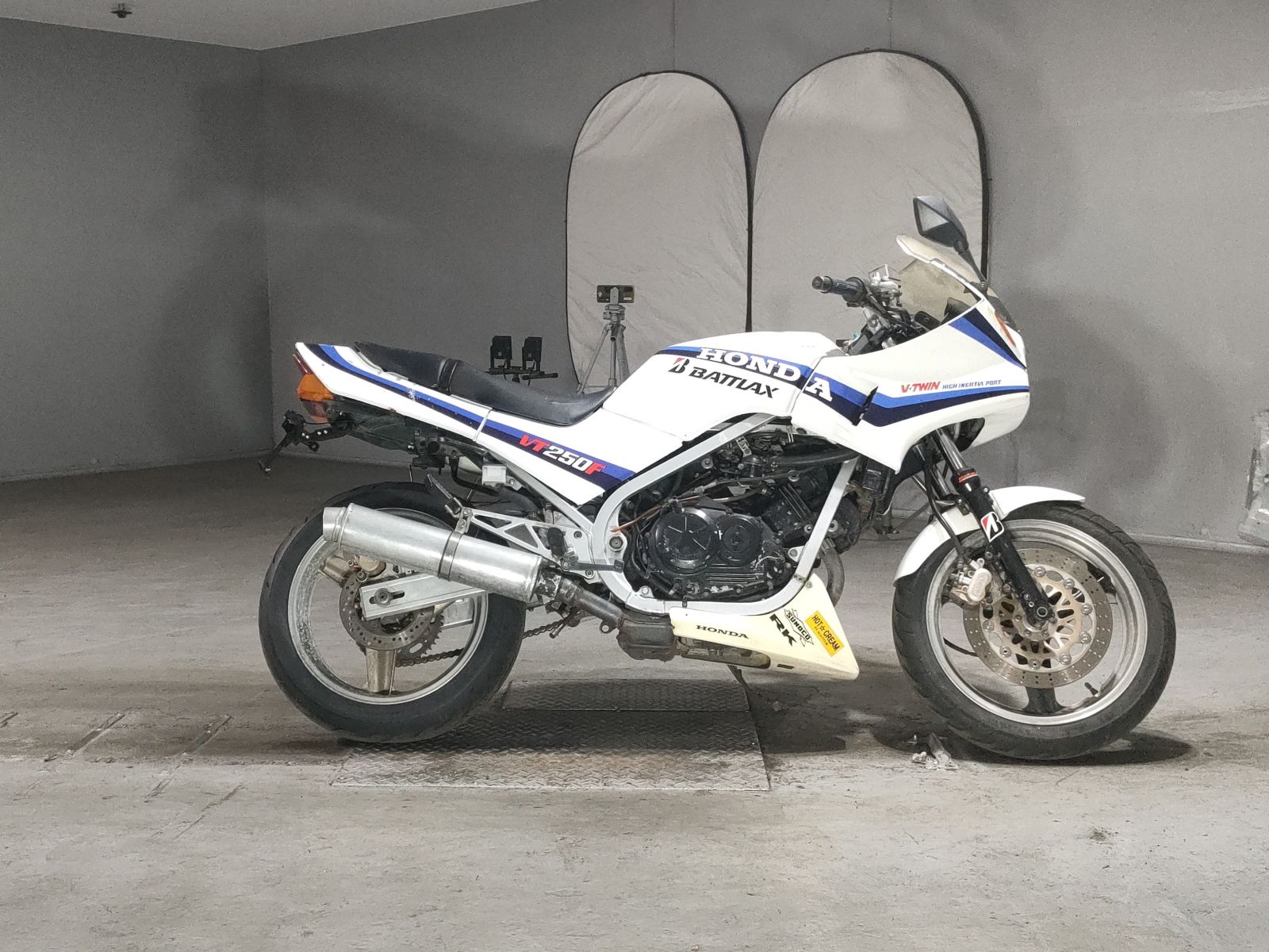 Honda VT250F