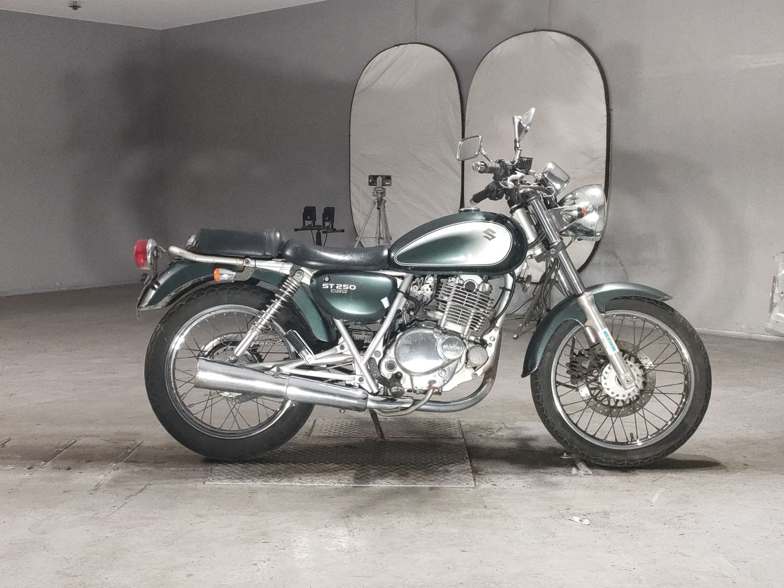 Suzuki ST250E