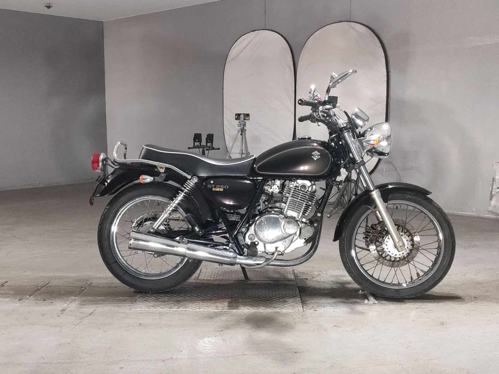 Suzuki ST250E