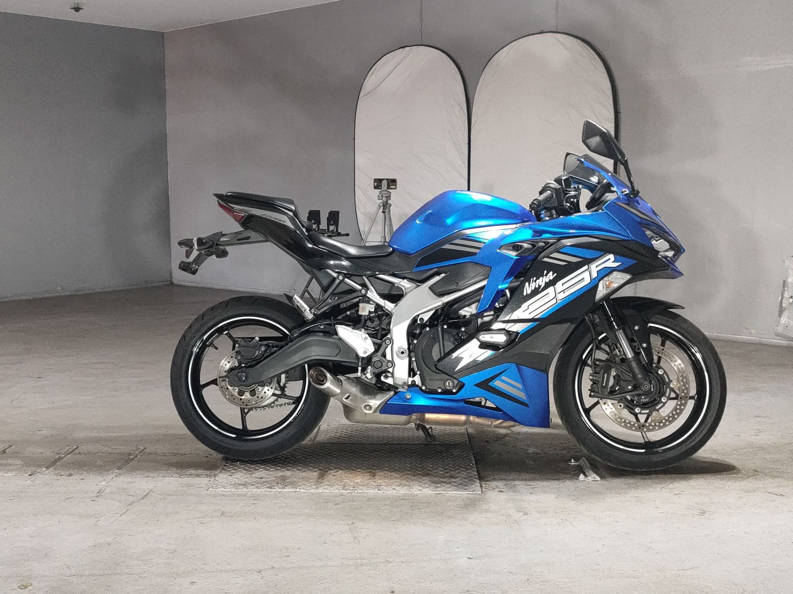 Kawasaki NINJA ZX-25R