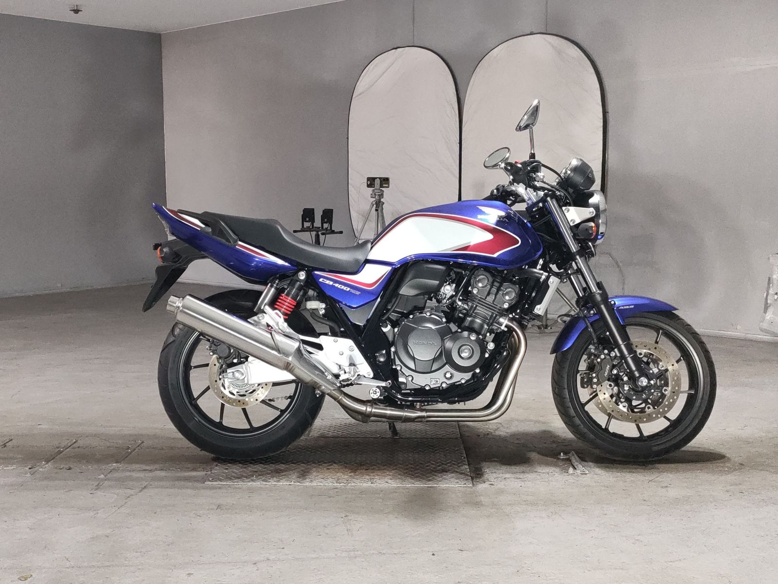 Honda CB400SFV-4