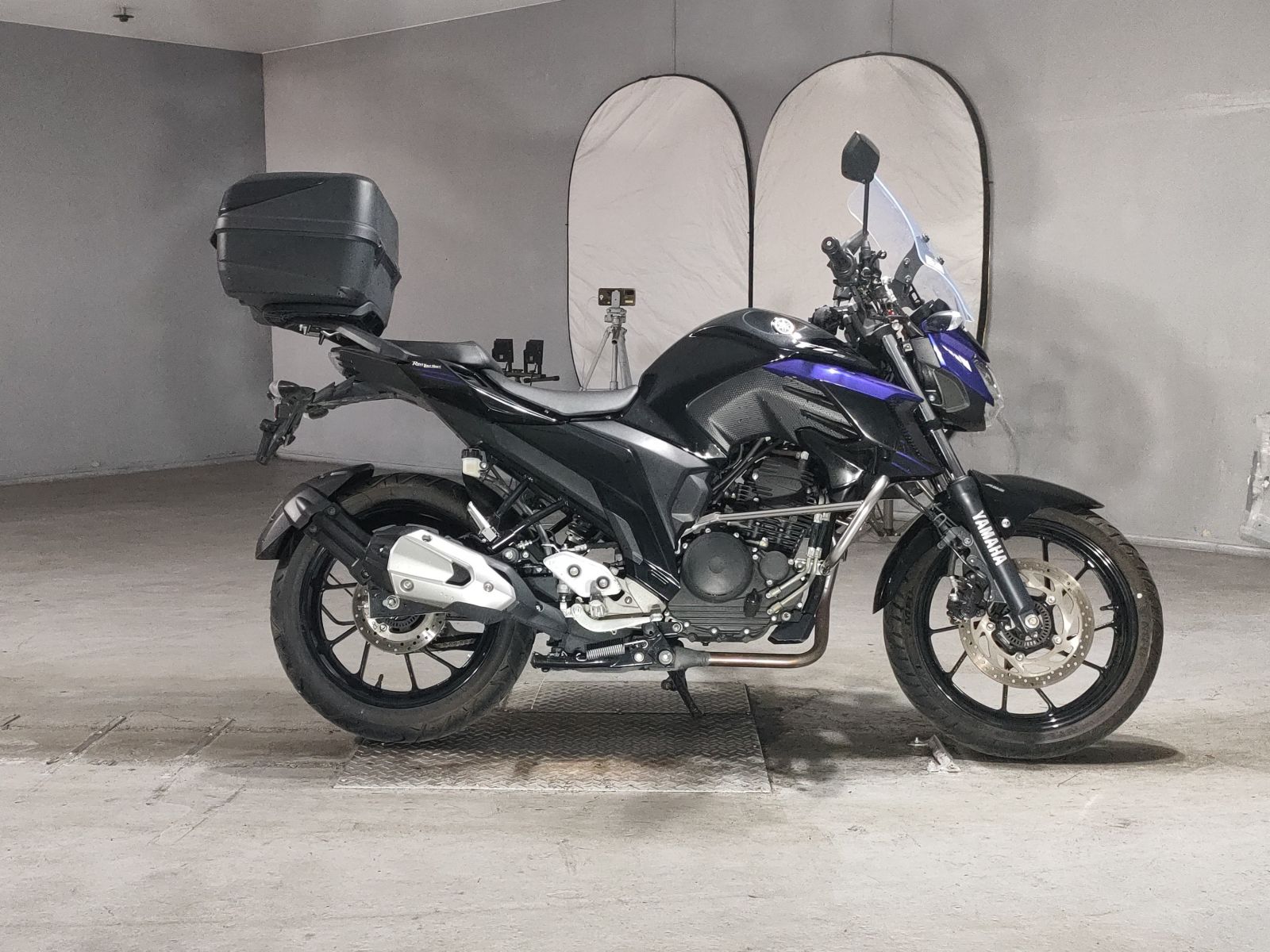 Yamaha FZ25