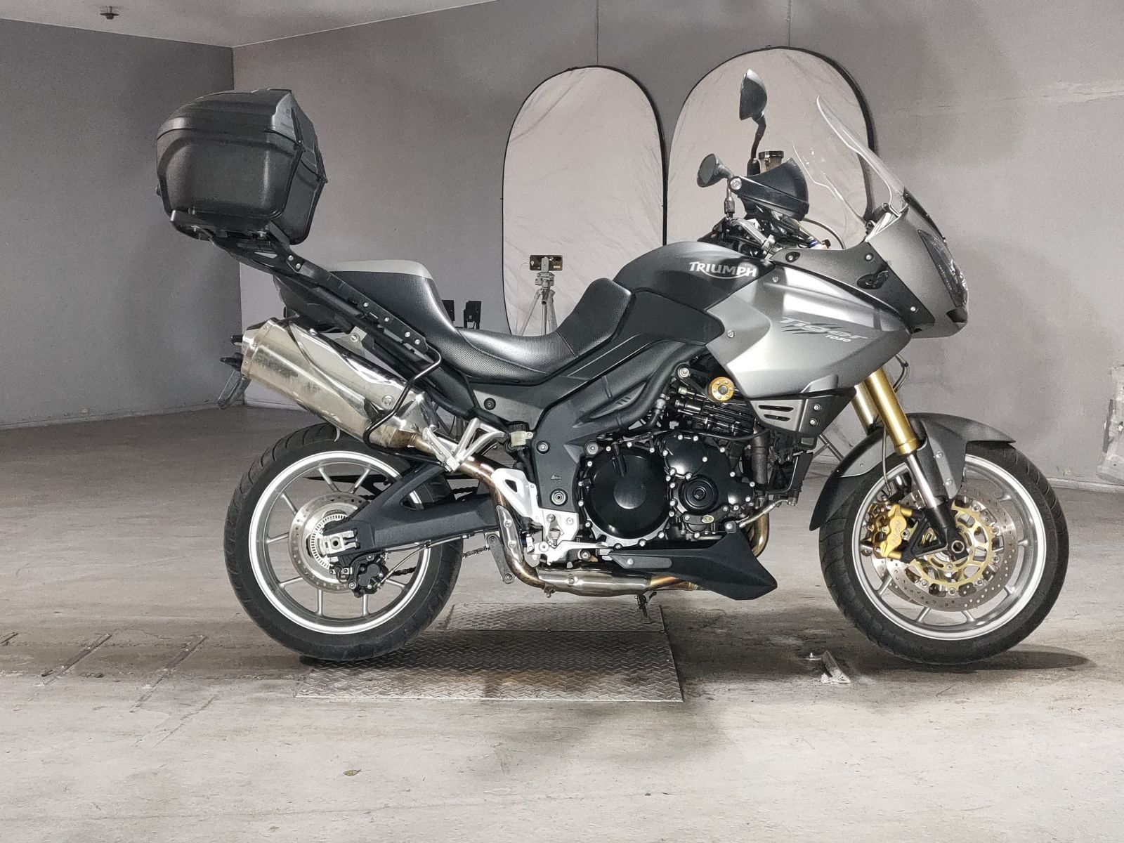 Triumph TIGER 1050