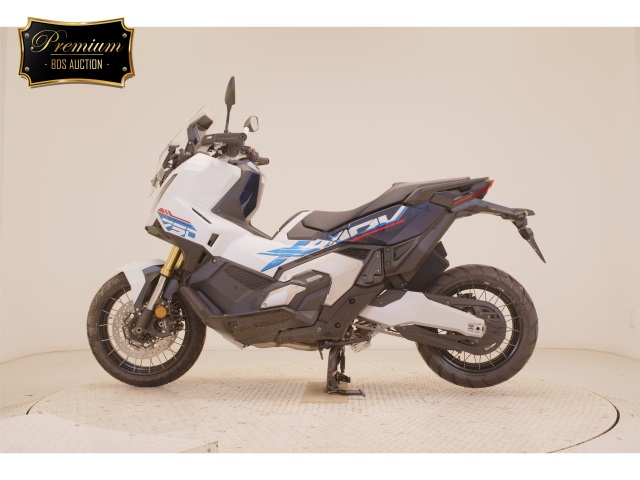 Honda X-ADV750-2