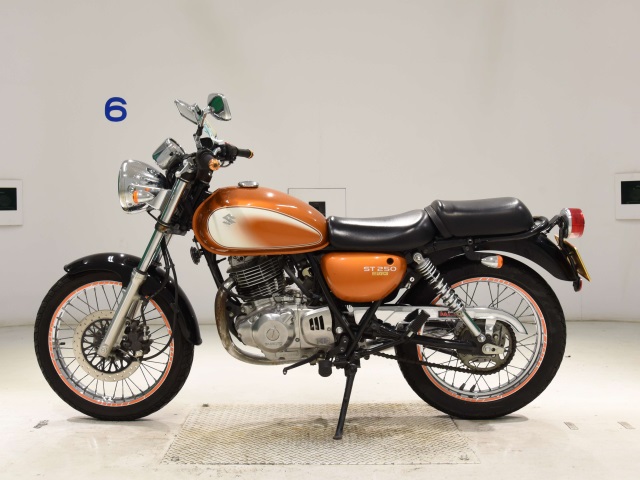 Suzuki ST250E