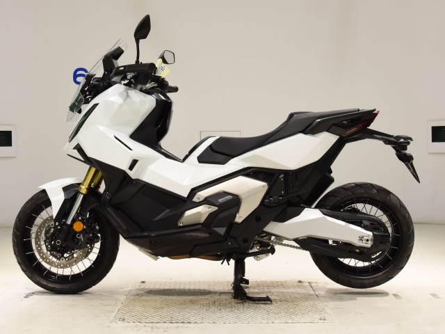 Honda X-ADV750-2
