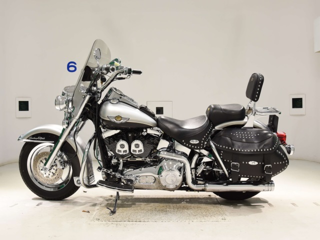 Harley-Davidson Heritage Softail Classic FLSTC1450