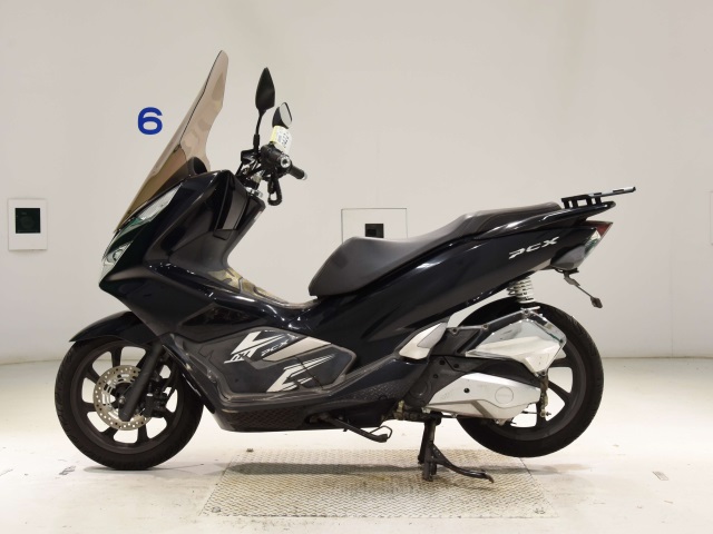 Honda PCX125-3