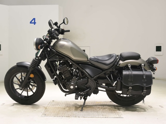 Honda REBEL