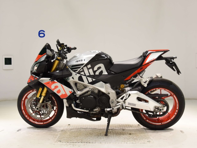 Aprilia TUONO V4 1100FAKU
