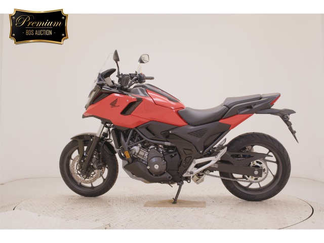 Honda NC750XD-3