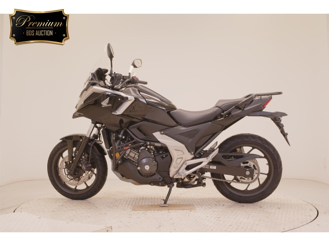 Honda NC750XD-3