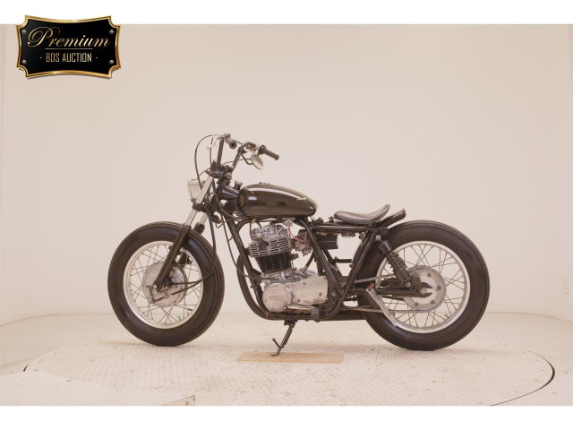 Yamaha SR400-2