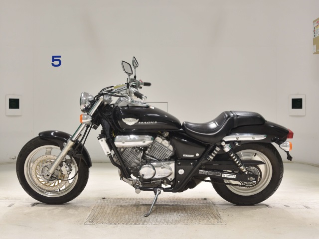 Honda MAGNA 250