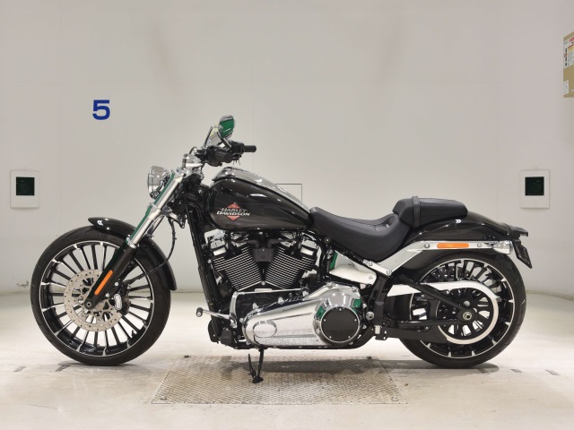Harley-Davidson Breakout FXBR1920