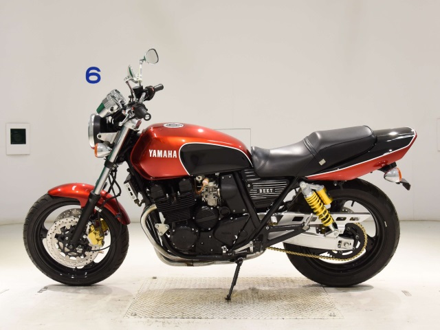 Yamaha XJR400