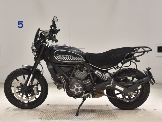 Ducati SCRAMBLER FULL THROTTLE