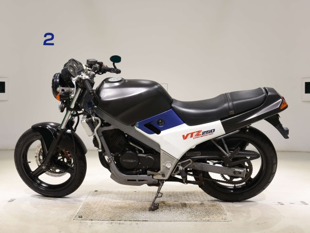 Honda VTZ250
