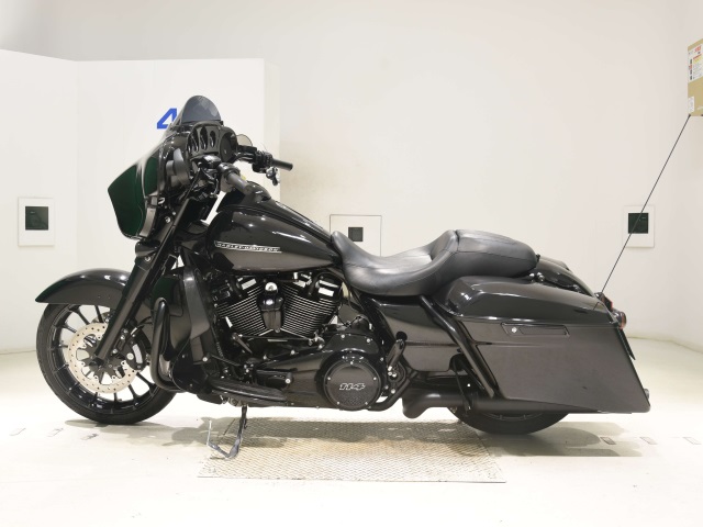 Harley-Davidson Street Glide Special FLHXS1870